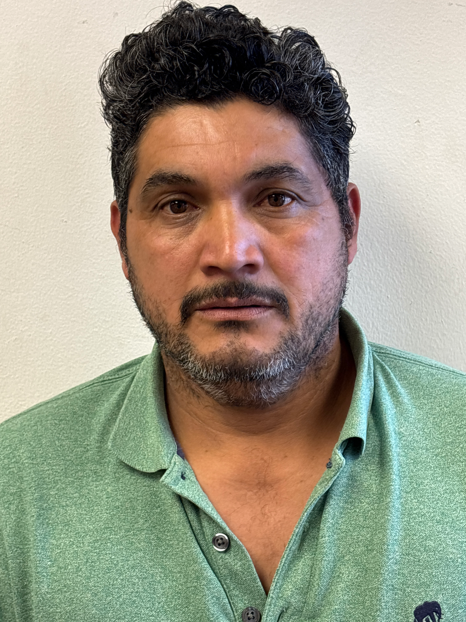 EMILIO ESCOBAR LEON